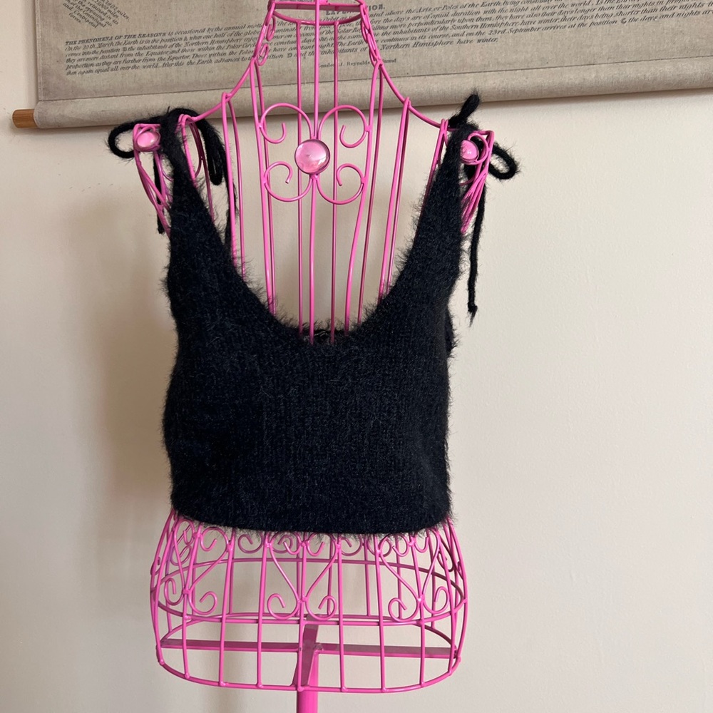 ZARA- Fuzzy Tie Cropped Tank